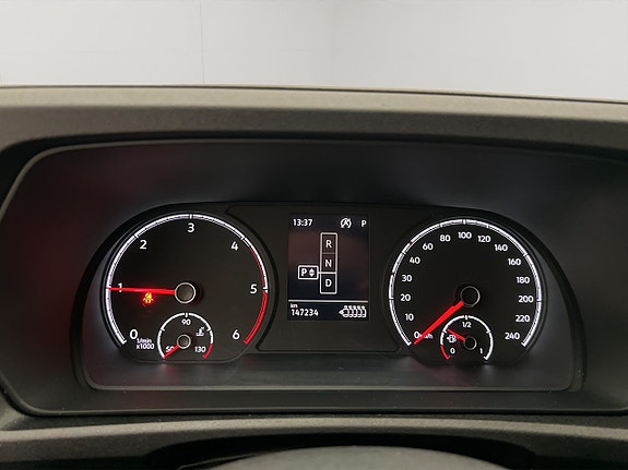 Volkswagen Caddy Maxi 18 of 30