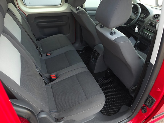 Volkswagen Caddy Maxi 12 of 13