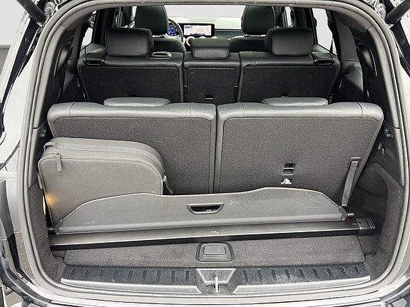 Mercedes-Benz EQB250+ 24 of 25