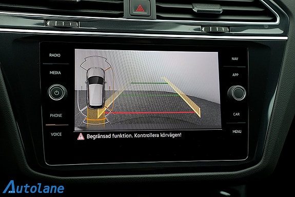 Volkswagen Tiguan 24 of 30