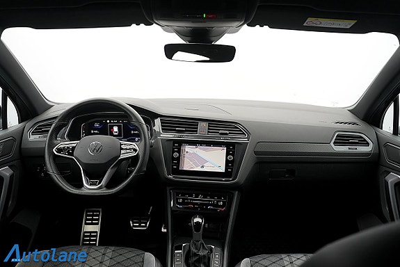 Volkswagen Tiguan 16 of 30