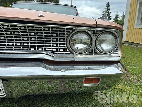 Ford Galaxie 14 of 20