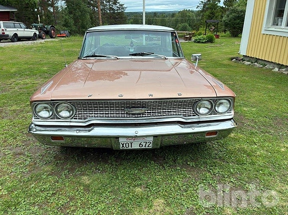 Ford Galaxie 2 of 20