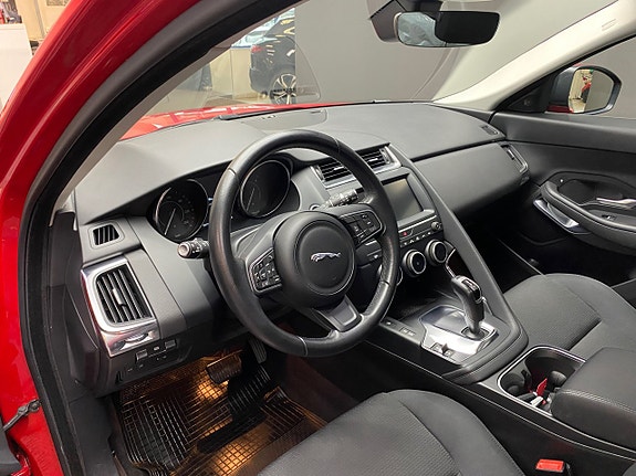 Jaguar E-PACE 5 of 10