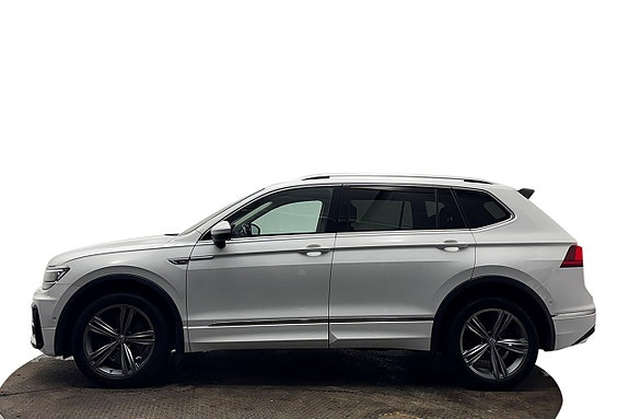 Volkswagen Tiguan Allspace 10 of 30
