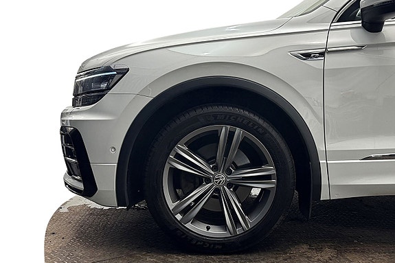 Volkswagen Tiguan Allspace 11 of 30