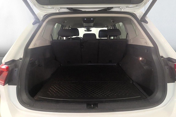 Volkswagen Tiguan Allspace 8 of 8