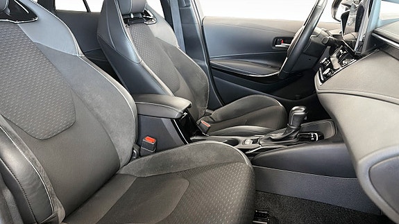 Toyota Corolla 16 of 22