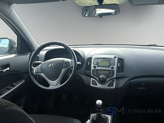Hyundai i30 13 of 15