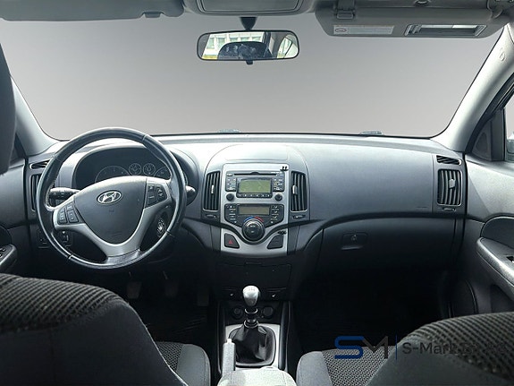Hyundai i30 9 of 15