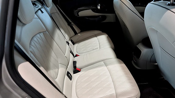 MINI Clubman Cooper S 5 of 13
