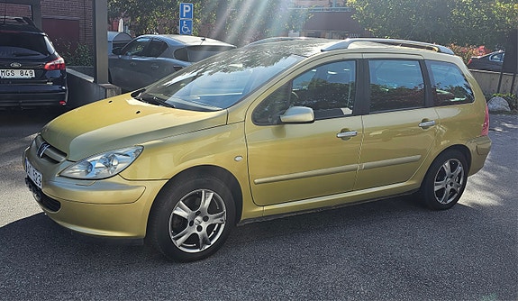 Peugeot 307 SW 6 of 12
