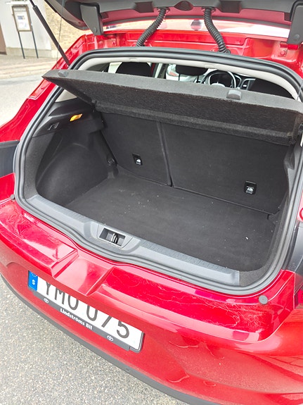 Renault Megane IV 15 of 23