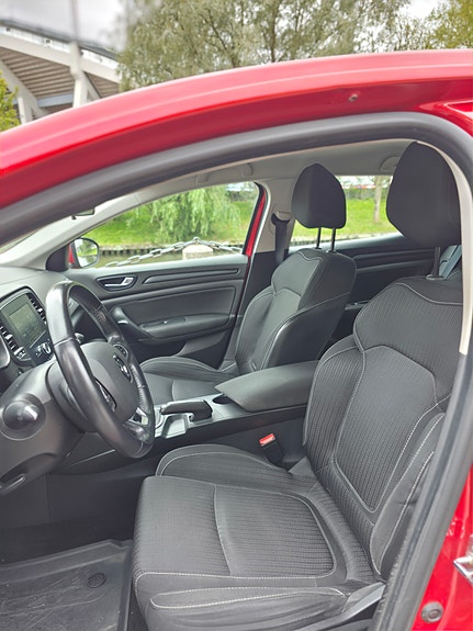Renault Megane IV 3 of 23