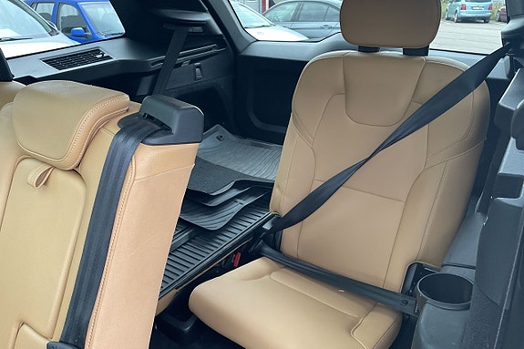 Volvo XC90 20 of 21