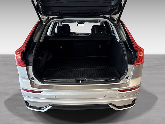 Volvo XC60 14 of 17