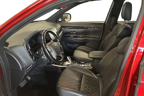 Mitsubishi Outlander 16 of 27