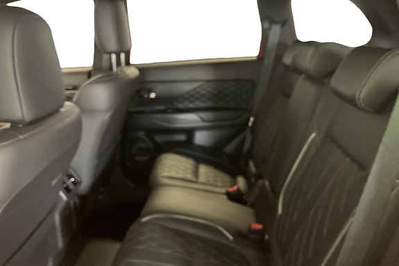 Mitsubishi Outlander 15 of 27