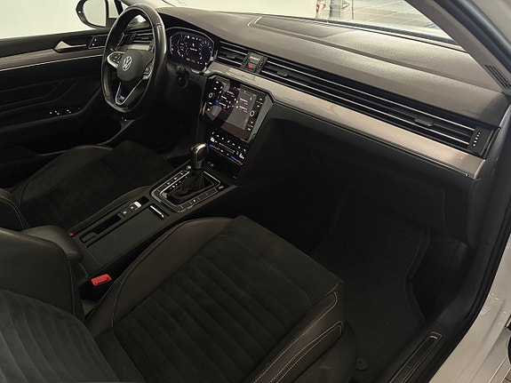 Volkswagen Passat 5 of 18