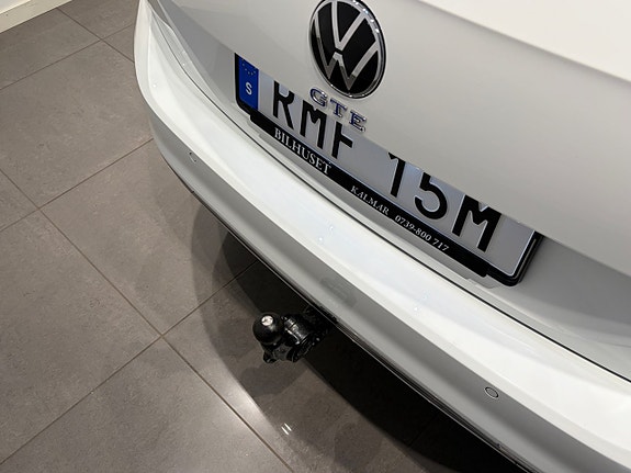 Volkswagen Passat 13 of 18