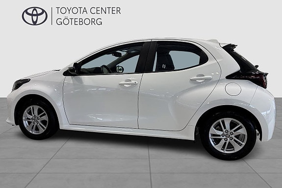 Toyota Yaris 6 of 13