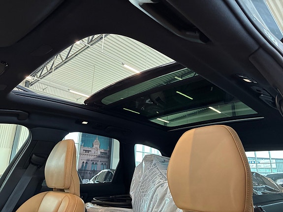 Volvo XC60 23 of 27