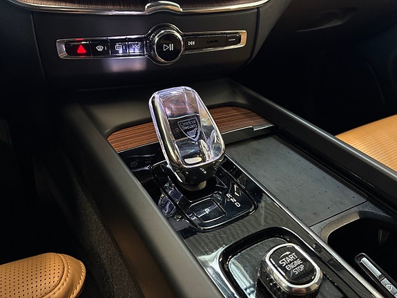 Volvo XC60 21 of 27