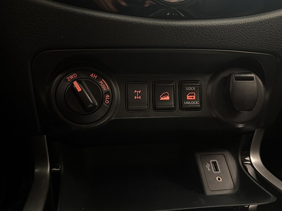Nissan Navara 23 of 30
