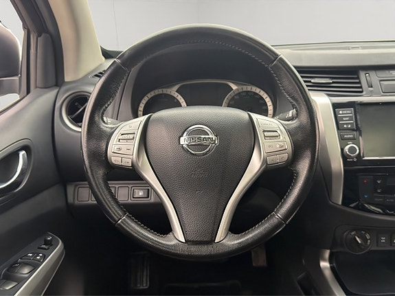 Nissan Navara 18 of 30