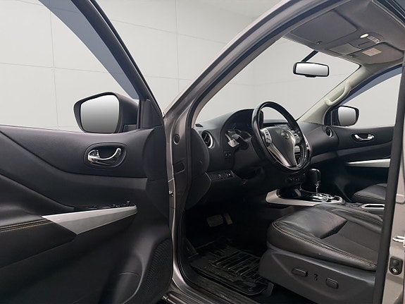 Nissan Navara 28 of 30