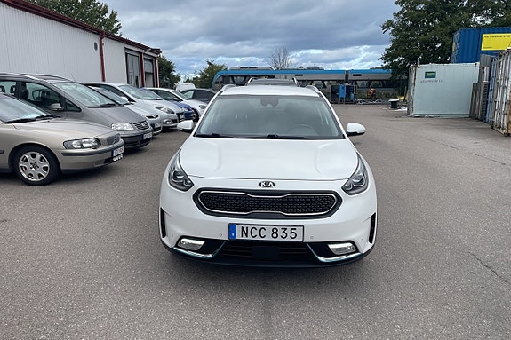Kia Niro 2 of 18