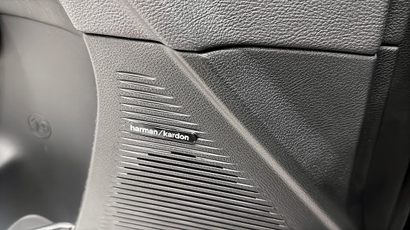 Dodge Challenger 15 of 17