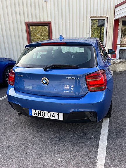 BMW 120d 2 of 5