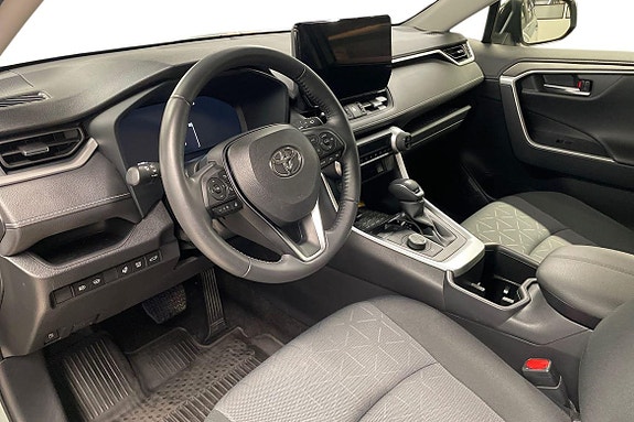 Toyota RAV4 14 of 21