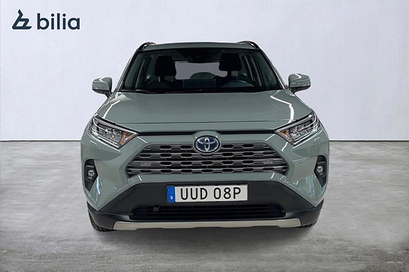 Toyota RAV4 6 of 21