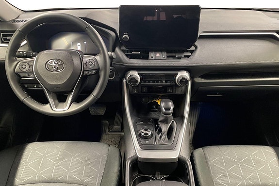 Toyota RAV4 10 of 21