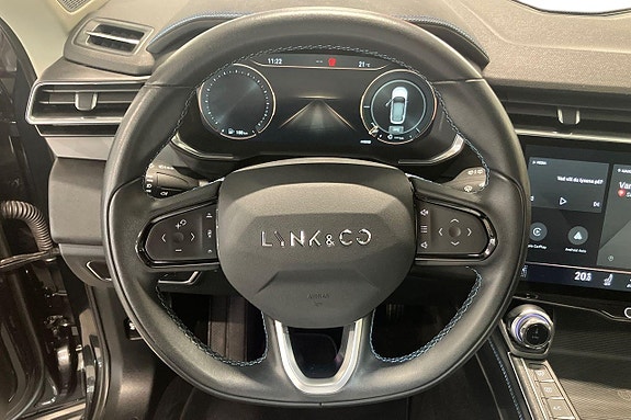 Lynk & Co 01 9 of 30