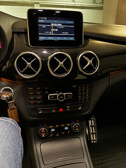Mercedes-Benz B180 15 of 16