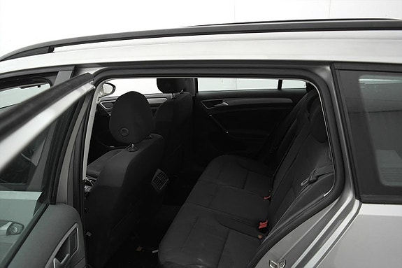 Volkswagen Golf I 19 of 21