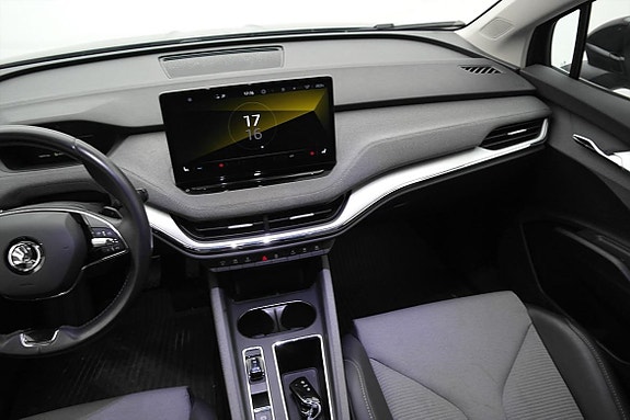 Skoda Enyaq 8 of 26