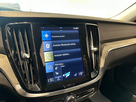 Volvo V60 Cross Country 15 of 17