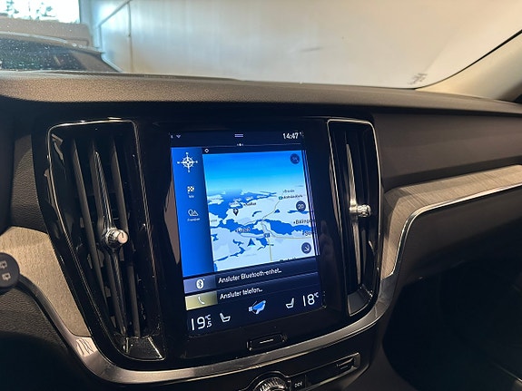 Volvo V60 Cross Country 13 of 17