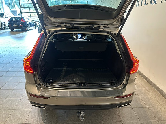 Volvo V60 Cross Country 9 of 17