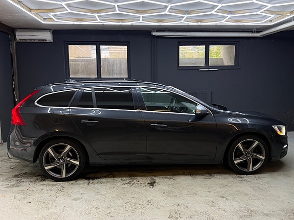 Volvo V60 5 of 22
