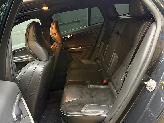 Volvo V60 10 of 22