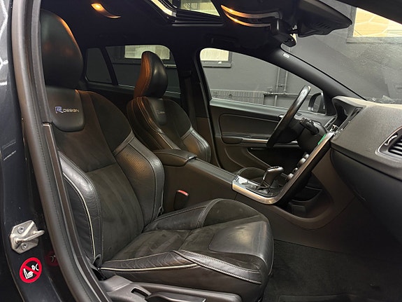 Volvo V60 9 of 22