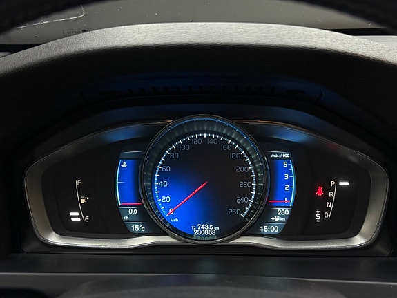 Volvo V60 14 of 22