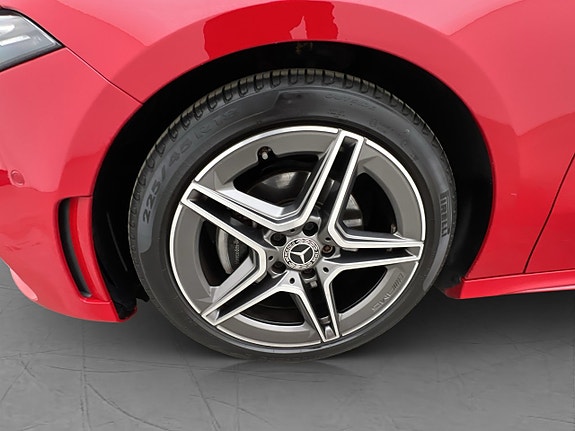 Mercedes-Benz A200 30 of 30
