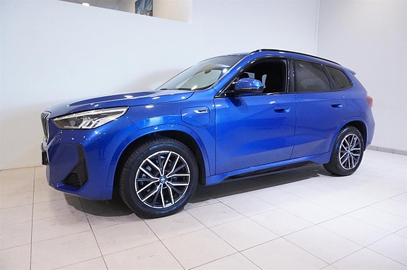 BMW X1 3 of 21