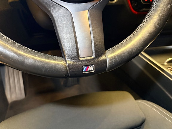 BMW 330e 22 of 26
